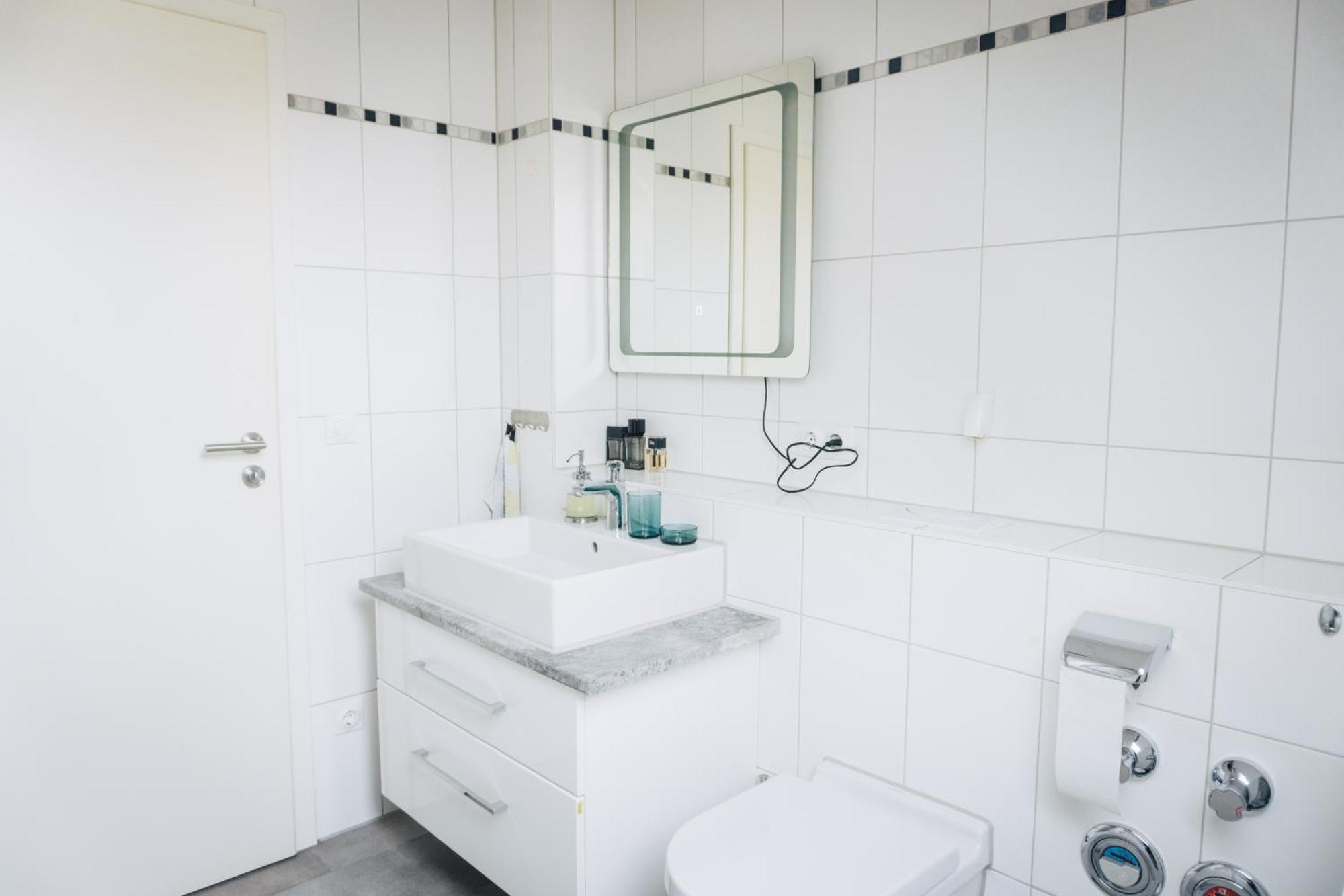 Raum Life - Design In Homestay Hallbergmoos